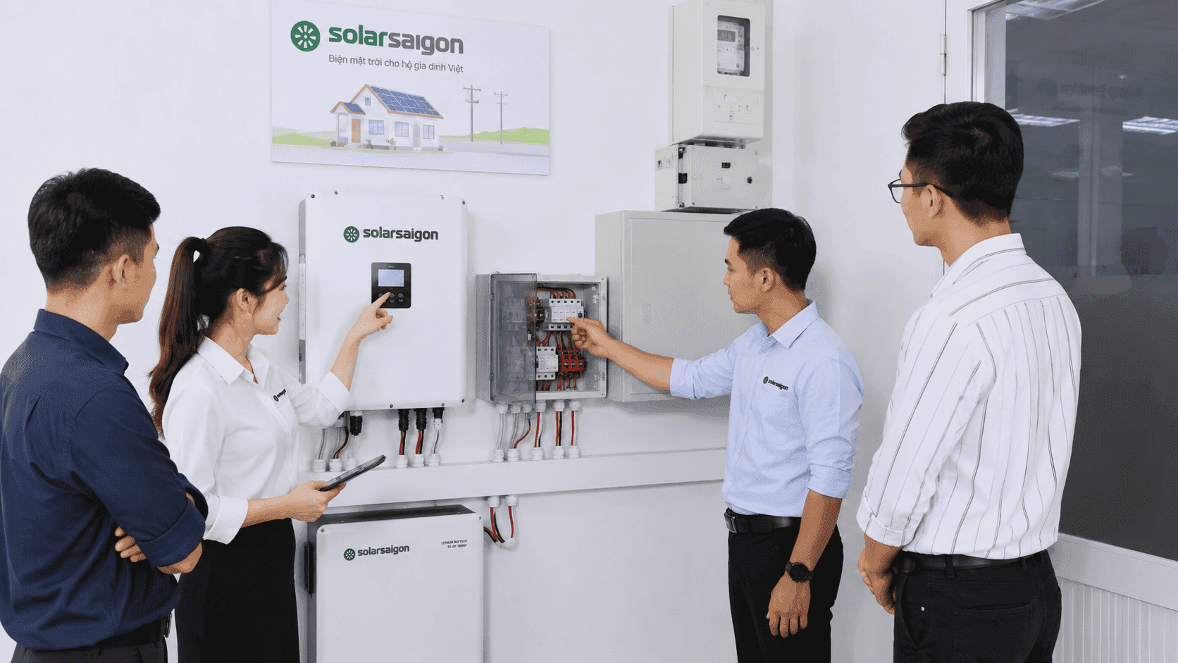 Lắp đặt áp mái hệ gia đình TP.HCM